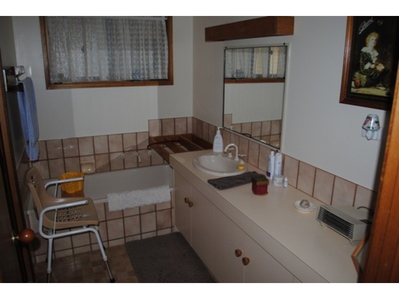 63 Holyrood Street, Maryborough VIC 3465