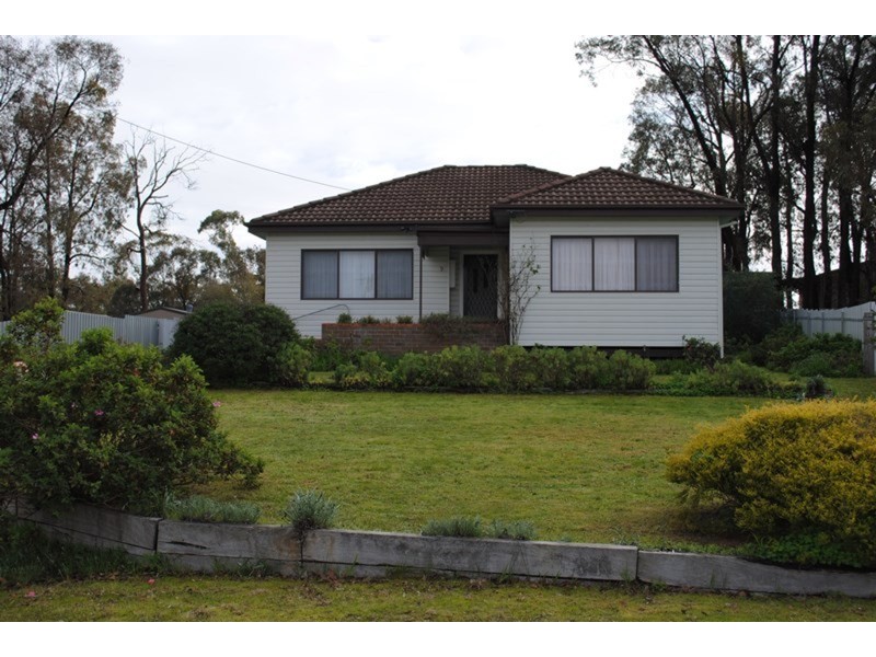 9 Hibbert Street, Maryborough VIC 3465