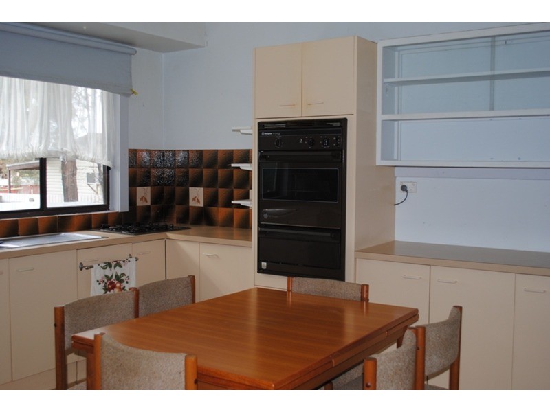 9 Hibbert Street, Maryborough VIC 3465