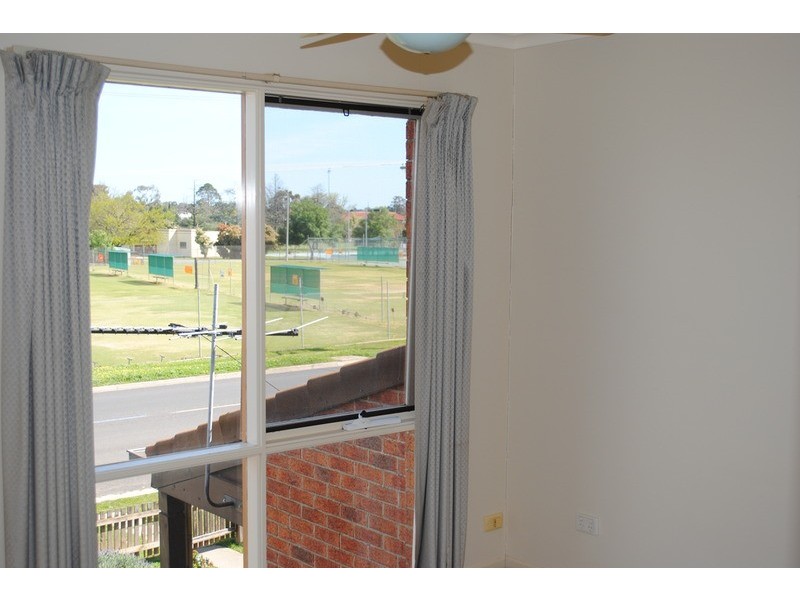 2/96 Burns Street, Maryborough VIC 3465