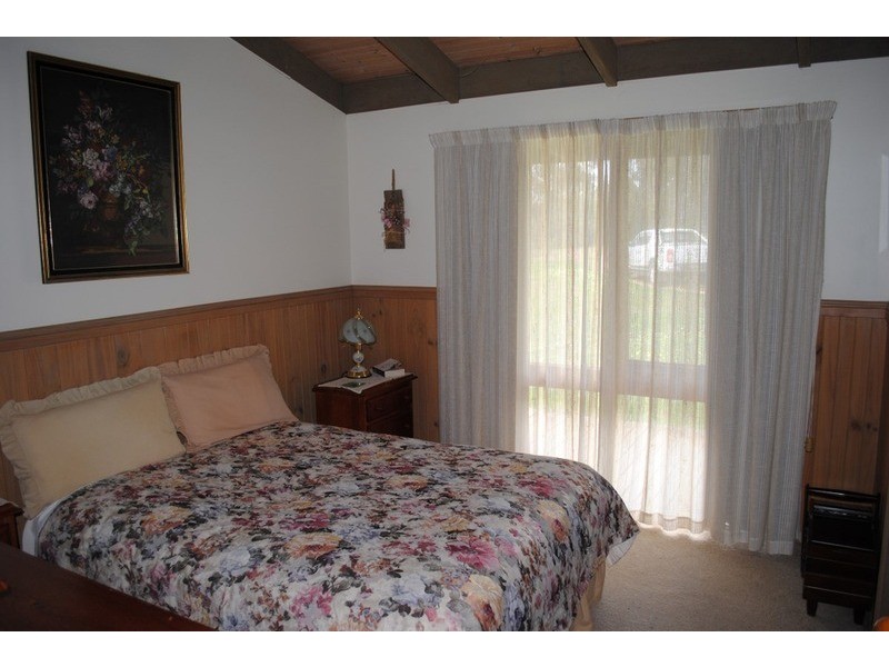 37 Elma Court, Daisy Hill VIC 3465