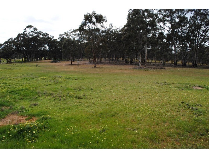 37 Elma Court, Daisy Hill VIC 3465