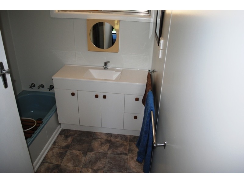 24 Tweedale Street, Dunolly VIC 3472