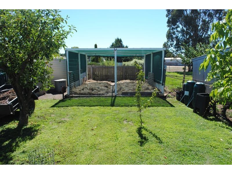 24 Tweedale Street, Dunolly VIC 3472