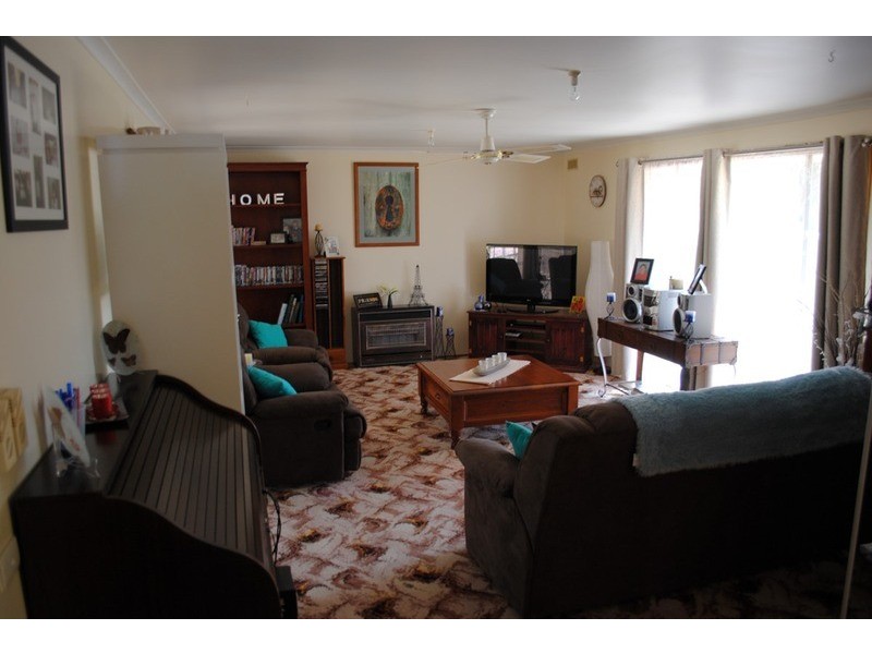 4165 Pyrenees Highway, Flagstaff VIC 3465