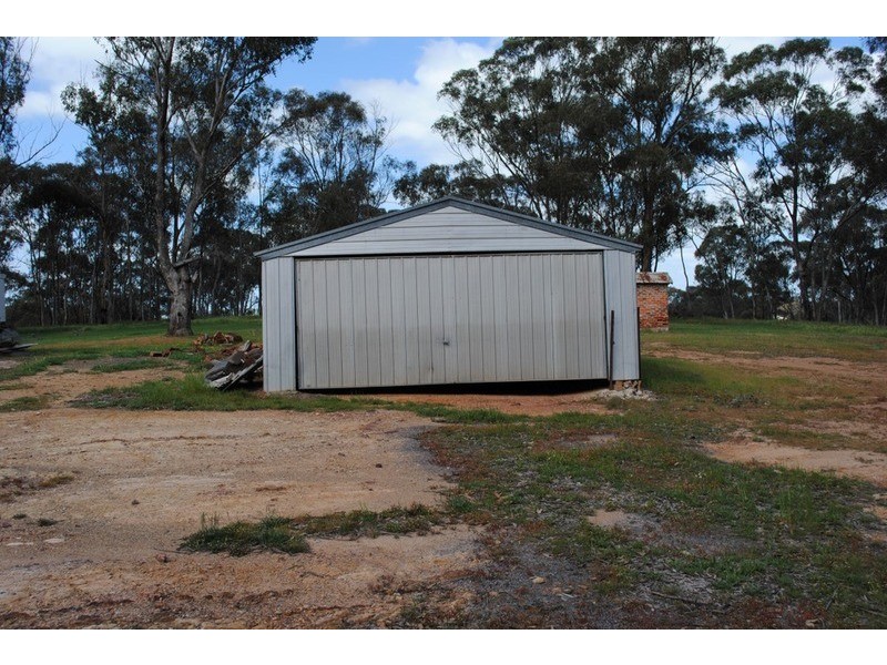 4165 Pyrenees Highway, Flagstaff VIC 3465
