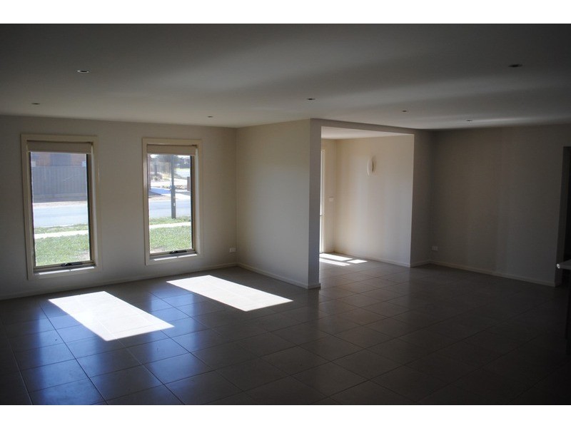 1 Inland Court, Maryborough VIC 3465