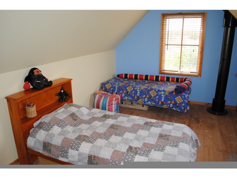 570 Avoca Road, Amherst VIC 3371