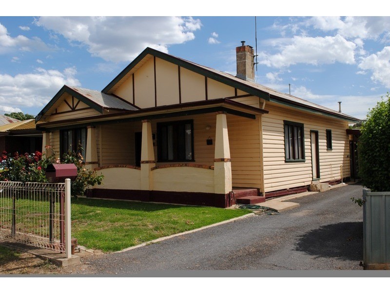 60 Majorca Road, Maryborough VIC 3465