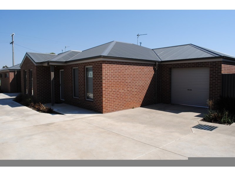 2/176 Park Road, Maryborough VIC 3465