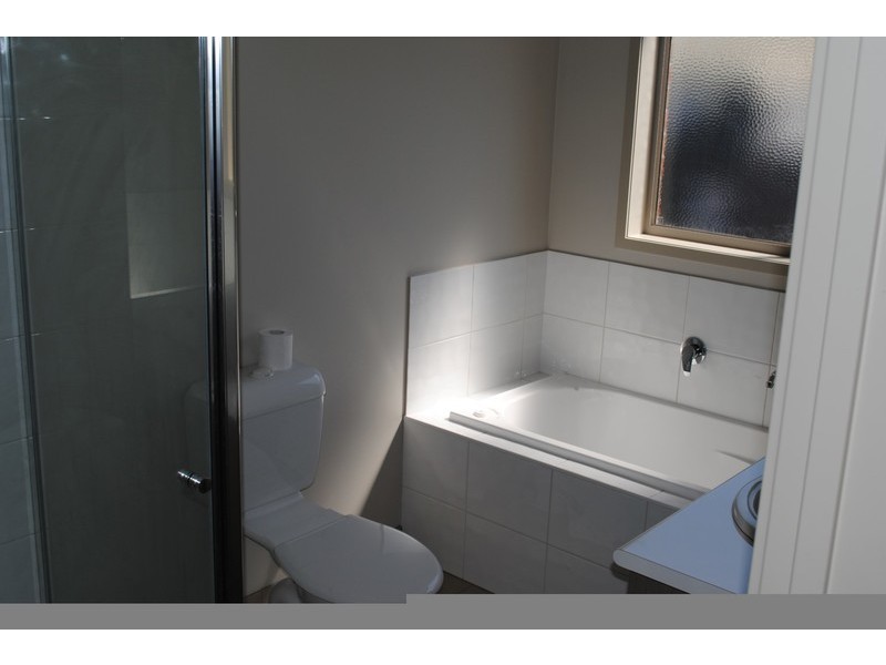 2/176 Park Road, Maryborough VIC 3465