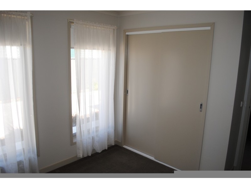 2/176 Park Road, Maryborough VIC 3465