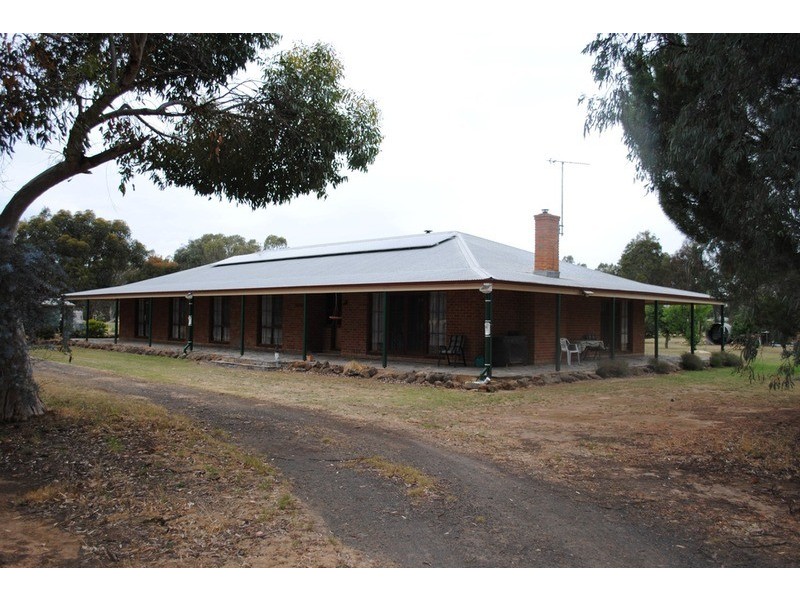 471 Porteous Road, Wareek VIC 3465