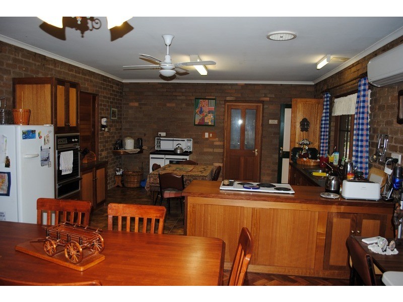471 Porteous Road, Wareek VIC 3465