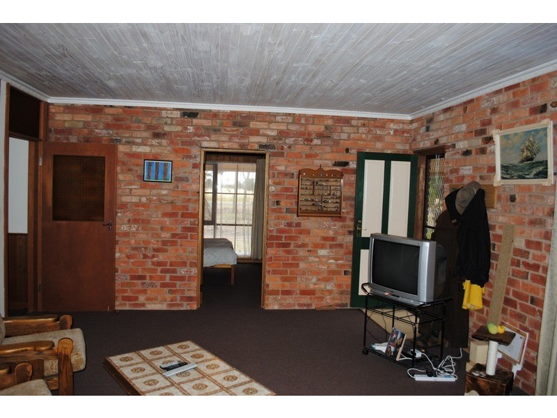471 Porteous Road, Wareek VIC 3465
