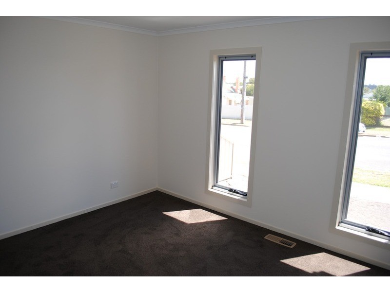 1/116 Gillies Street, Maryborough VIC 3465