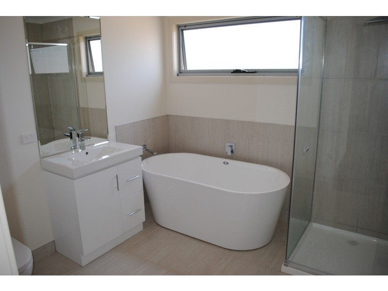 1/116 Gillies Street, Maryborough VIC 3465