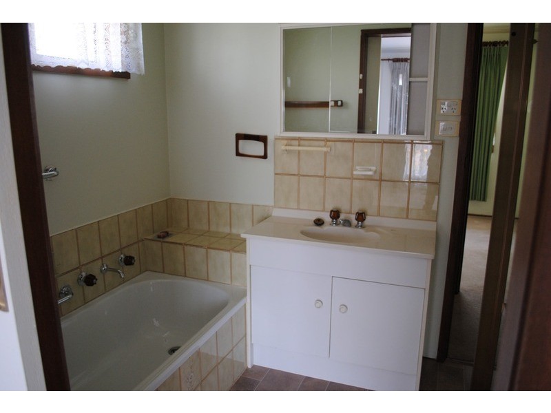 2/15 Mariners Reef  Road, Maryborough VIC 3465