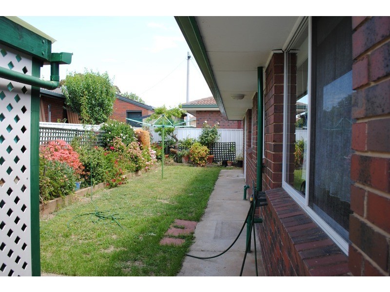 2/15 Mariners Reef  Road, Maryborough VIC 3465