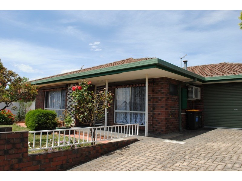 2/15 Mariners Reef  Road, Maryborough VIC 3465