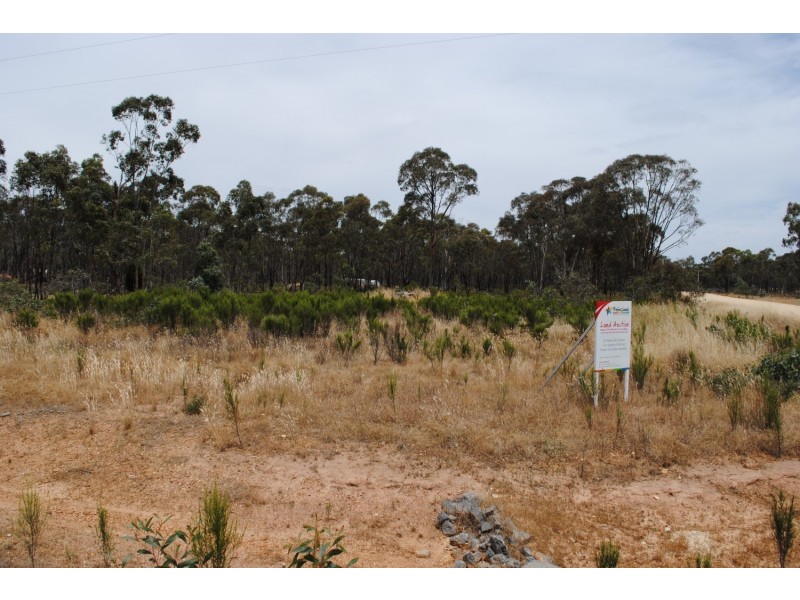 52 Palmer Road, Simson VIC 3465