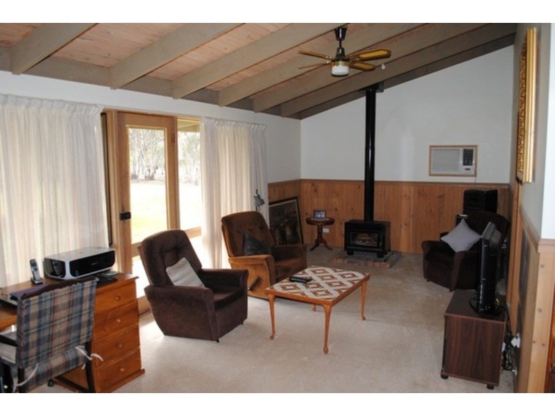 37  Elma  Court, Maryborough VIC 3465