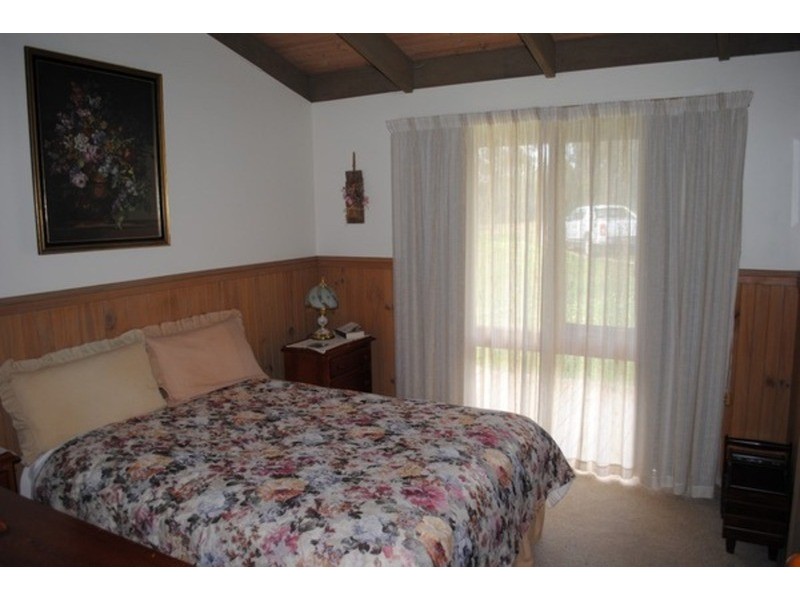 37  Elma  Court, Maryborough VIC 3465