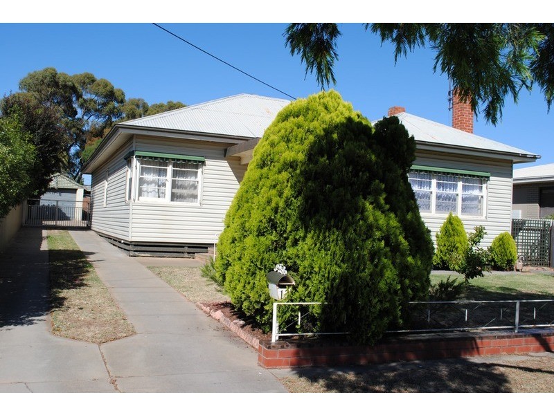 13 Laidman  Street, Maryborough VIC 3465