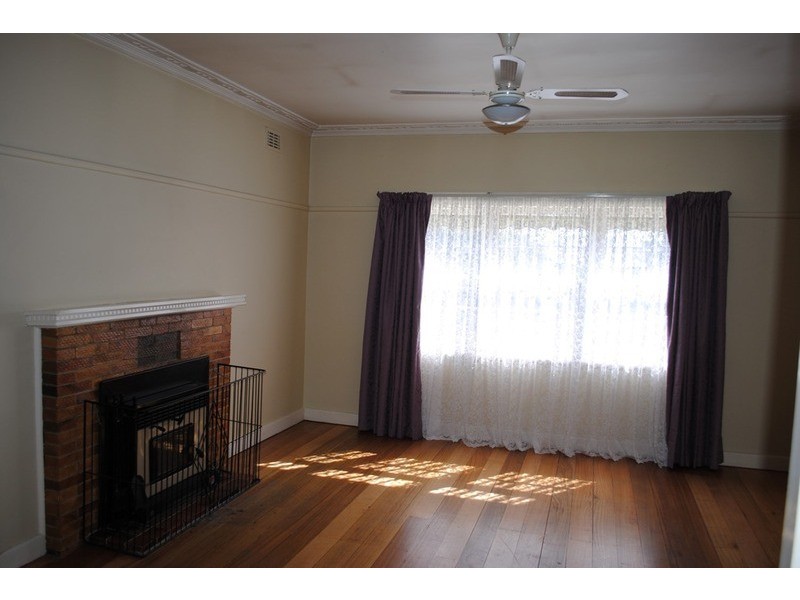 13 Laidman  Street, Maryborough VIC 3465