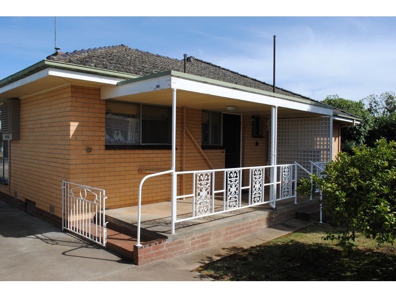 98  Park Road, Maryborough VIC 3465