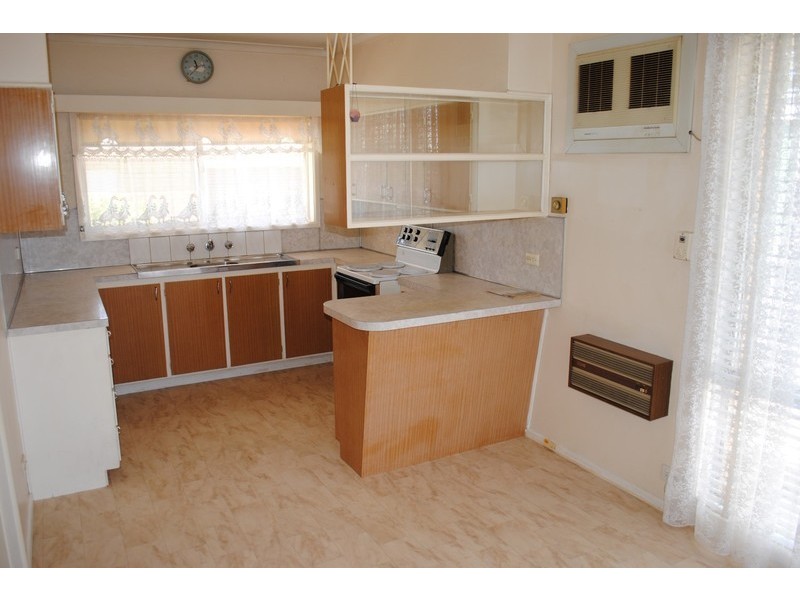 98  Park Road, Maryborough VIC 3465