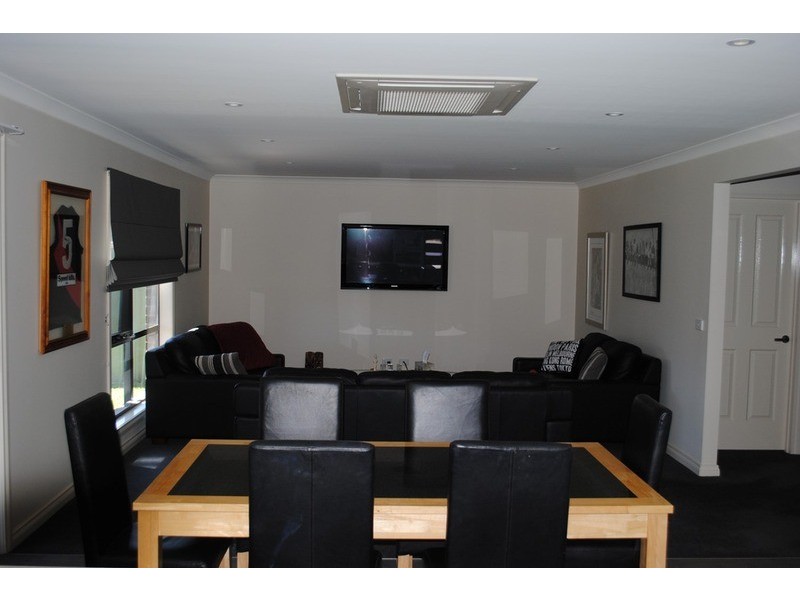 8 Harrison  Street, Maryborough VIC 3465