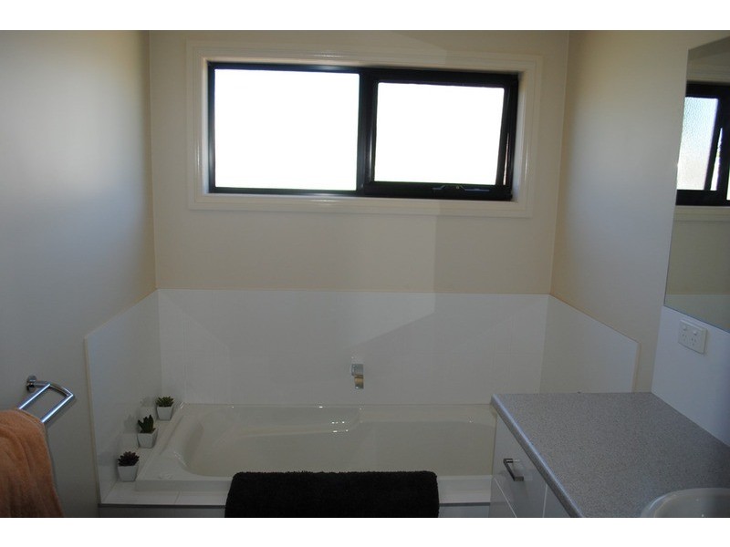 8 Harrison  Street, Maryborough VIC 3465