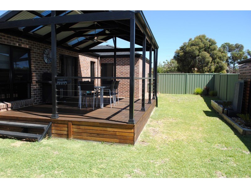 8 Harrison  Street, Maryborough VIC 3465