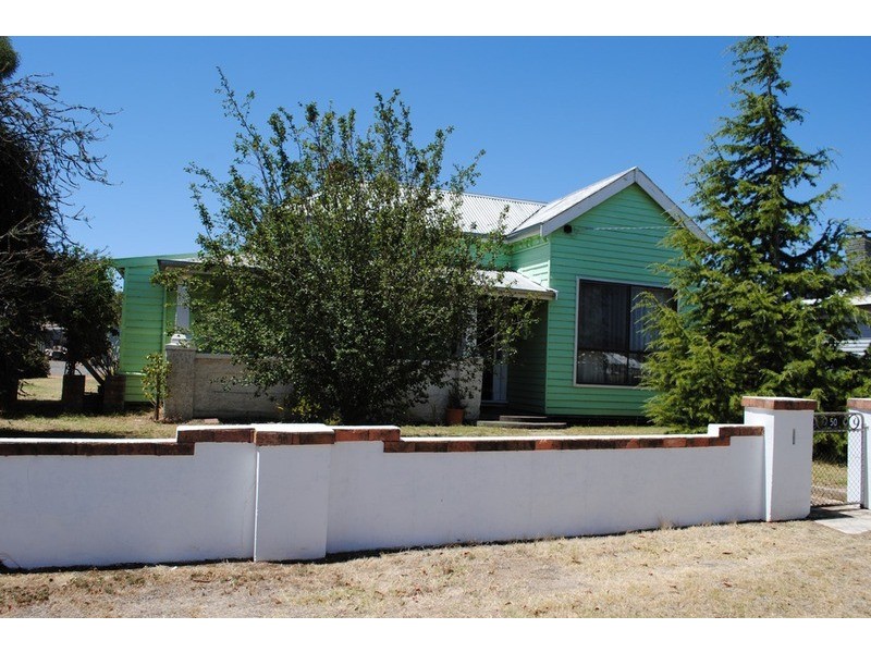 50 Barkly  Street, Dunolly VIC 3472