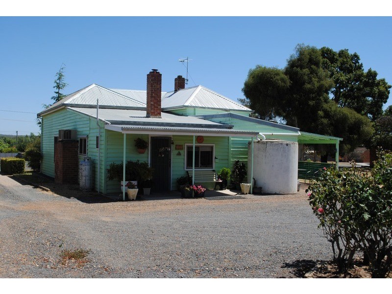 50 Barkly  Street, Dunolly VIC 3472