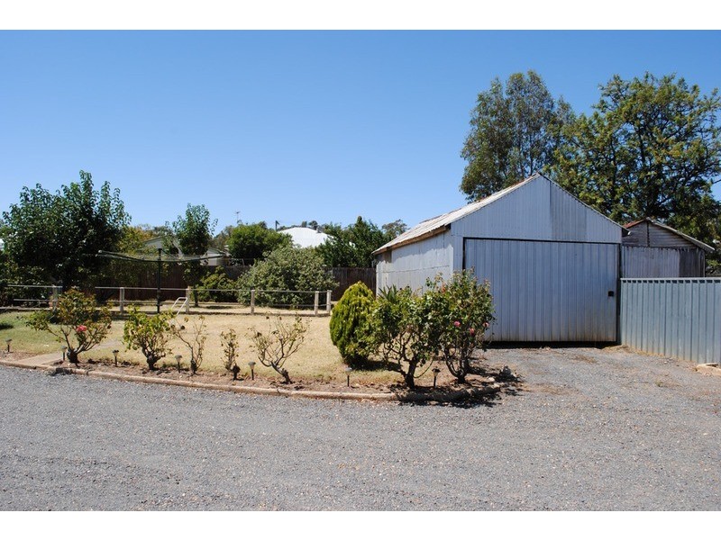 50 Barkly  Street, Dunolly VIC 3472