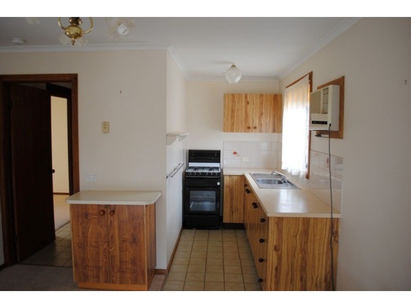 1/4 Ormond Avenue, Maryborough VIC 3465