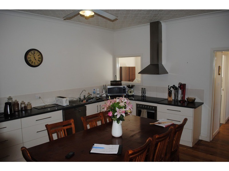 29 Powlett Street, Carisbrook VIC 3464