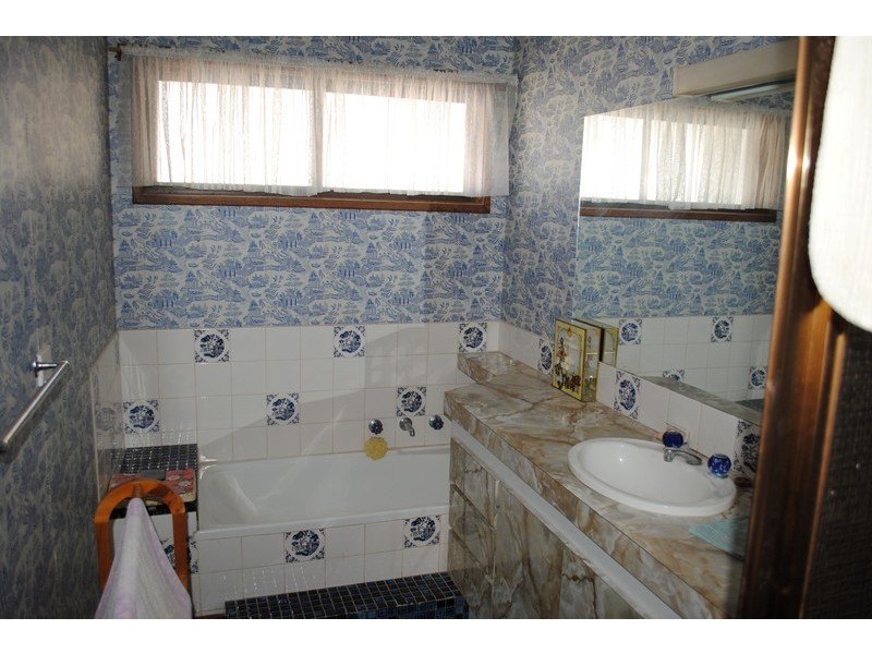 11 Fuller Street, Maryborough VIC 3465