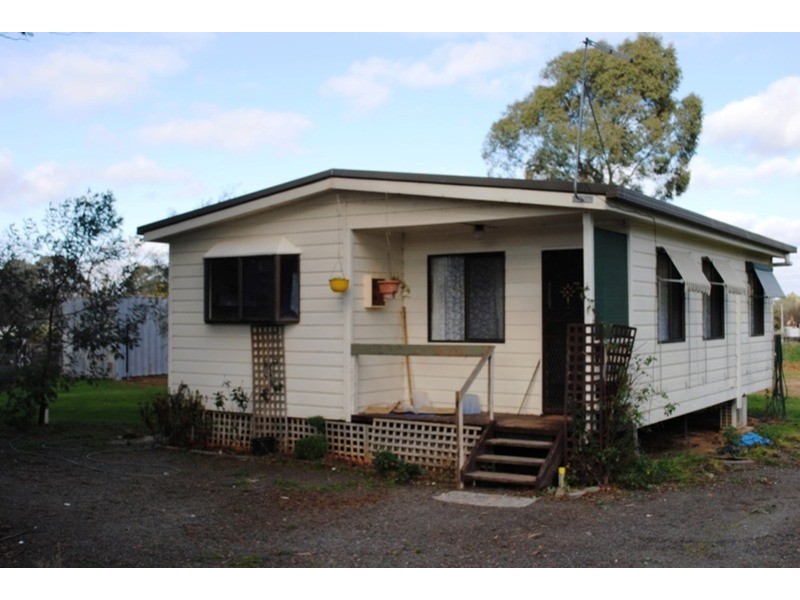 11A Lawrence Street, Dunolly VIC 3472