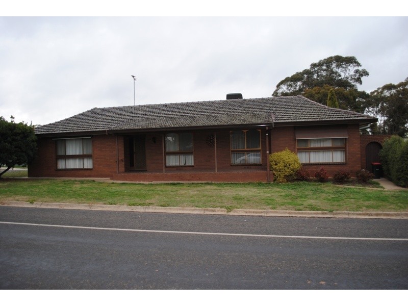 2 Camille Court, Maryborough VIC 3465