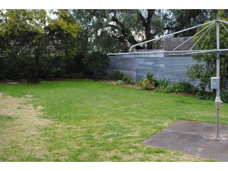 121 Clarendon Street, Maryborough VIC 3465