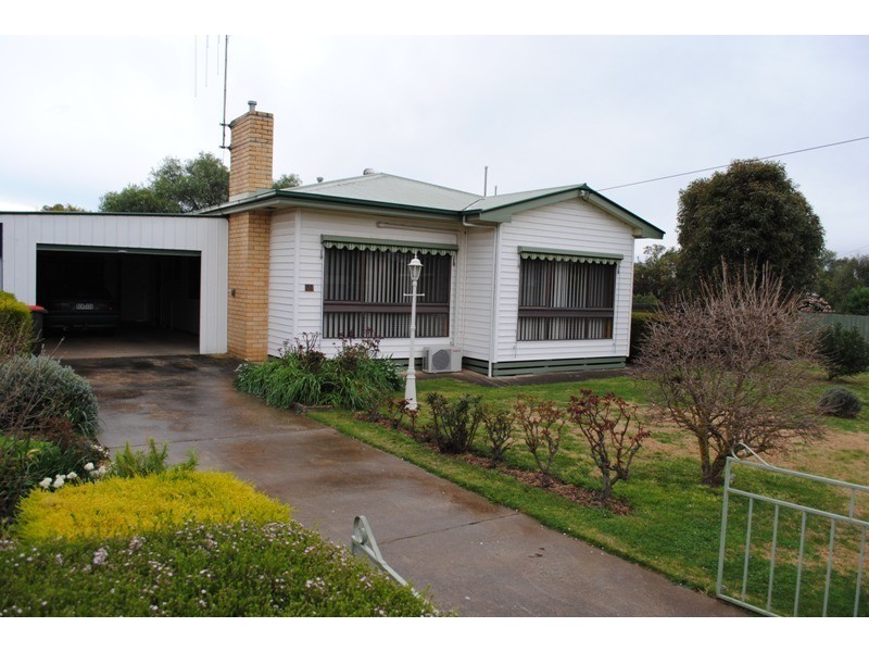 121 Clarendon Street, Maryborough VIC 3465