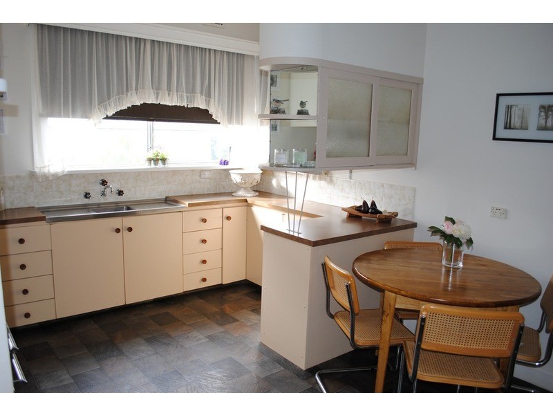 15 Laidlaw Street, Maryborough VIC 3465