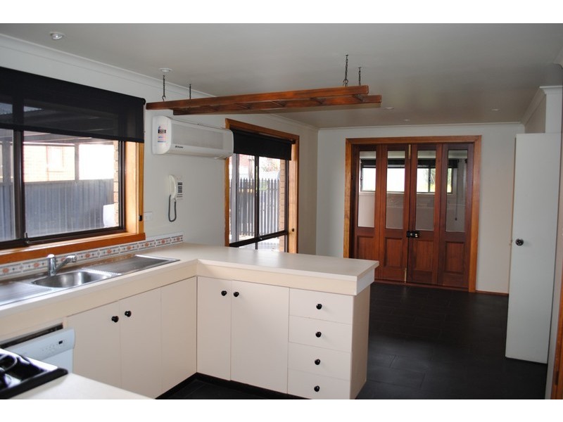 9 Barry Street, Maryborough VIC 3465