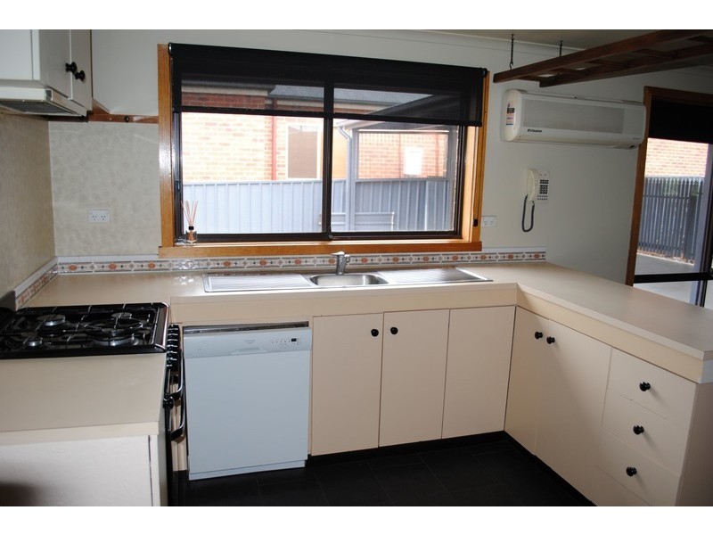 9 Barry Street, Maryborough VIC 3465