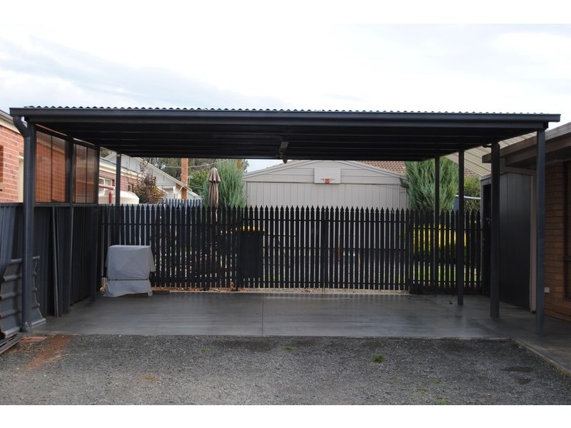 9 Barry Street, Maryborough VIC 3465