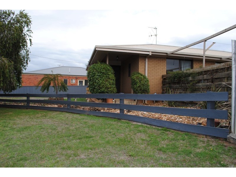 9 Barry Street, Maryborough VIC 3465