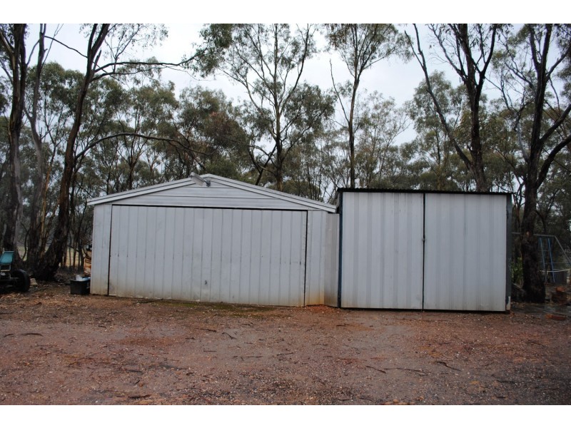 77 Atherton Road, Dunolly VIC 3472